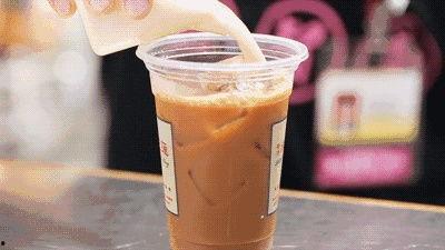 新瓜最新爆料买奶茶视频,揭秘网红奶茶背后的热门视频幕后故事 第1张 新瓜最新爆料买奶茶视频,揭秘网红奶茶背后的热门视频幕后故事 第1张